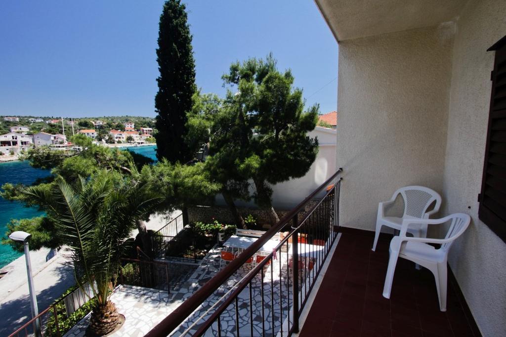 Apartments And Rooms Porto Ražanj 客房 照片