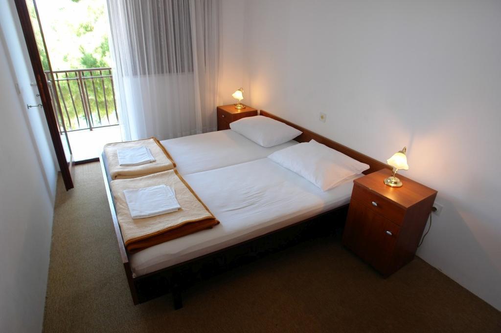 Apartments And Rooms Porto Ražanj 客房 照片
